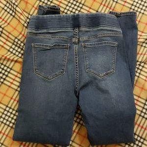 Old Navy Jeans - Old Navy size 6 Rockstar jeggings Old Navy Jeans - Old Navy size 6 Rockstar jeggings